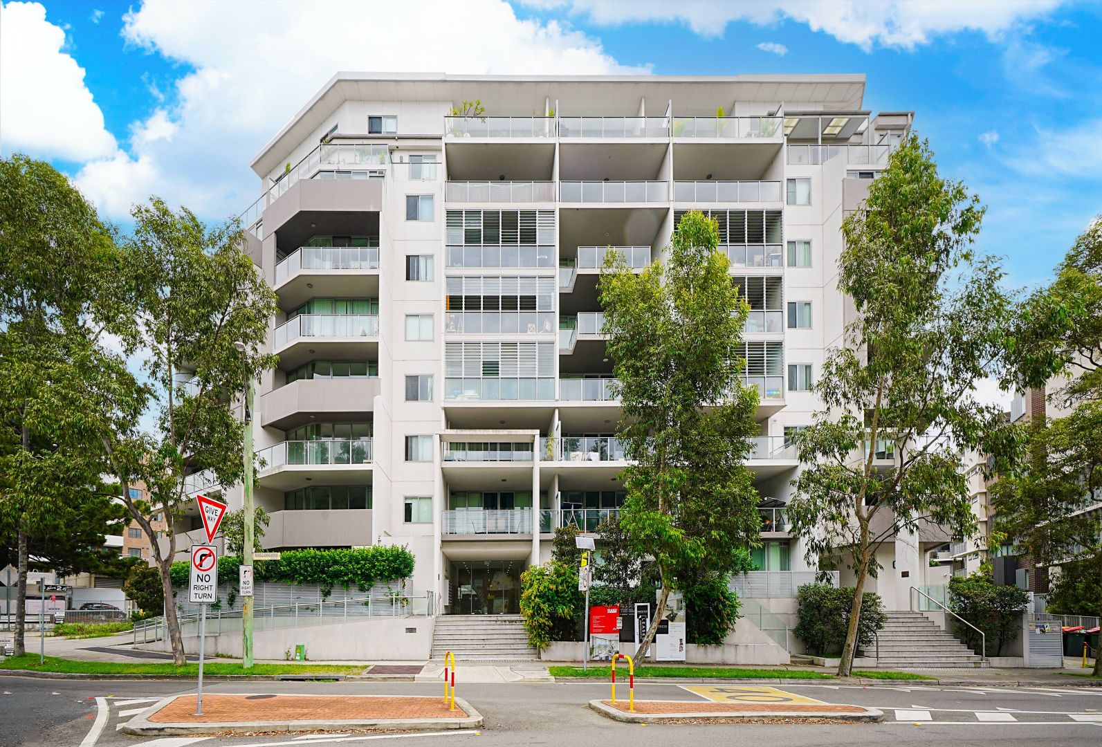 312/9-11 Wollongong Road, Arncliffe NSW 2205, Image 2