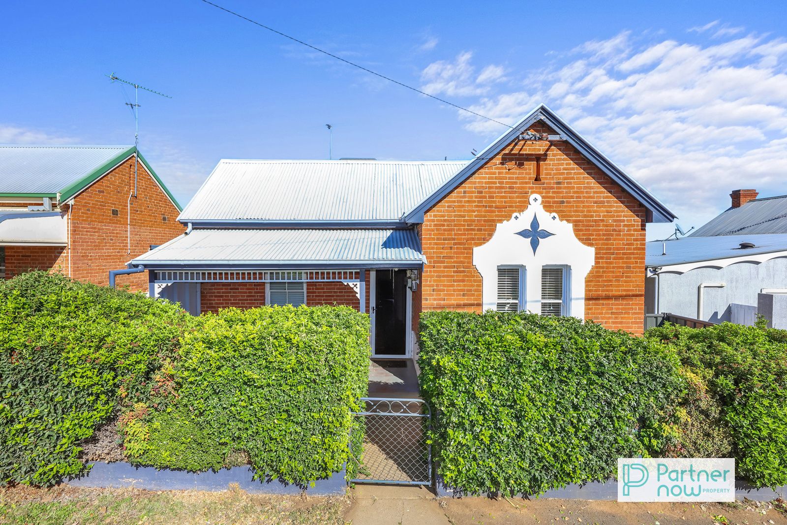 37 Griffin Avenue, Tamworth NSW 2340, Image 0