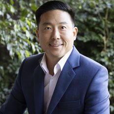 Dennis Woo, Sales representative