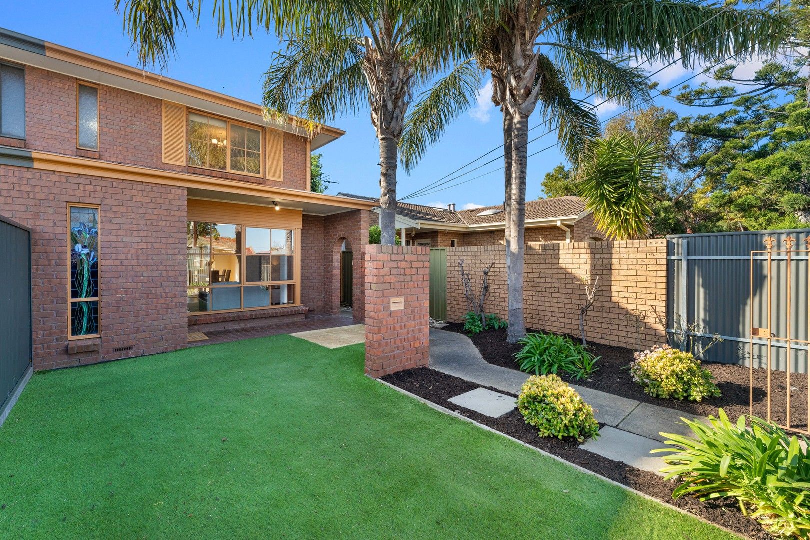 2 bedrooms Townhouse in 2/45 Russell Street GLENELG NORTH SA, 5045