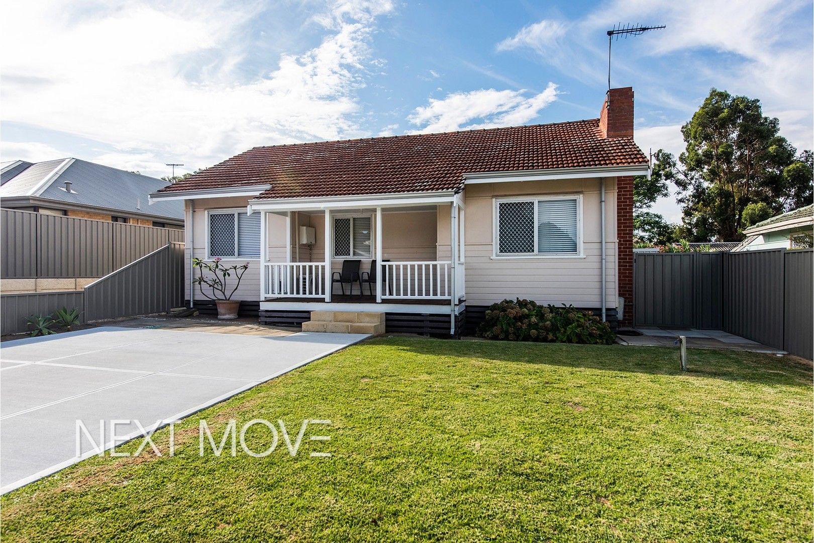 3 bedrooms House in 42 Archibald Street WILLAGEE WA, 6156