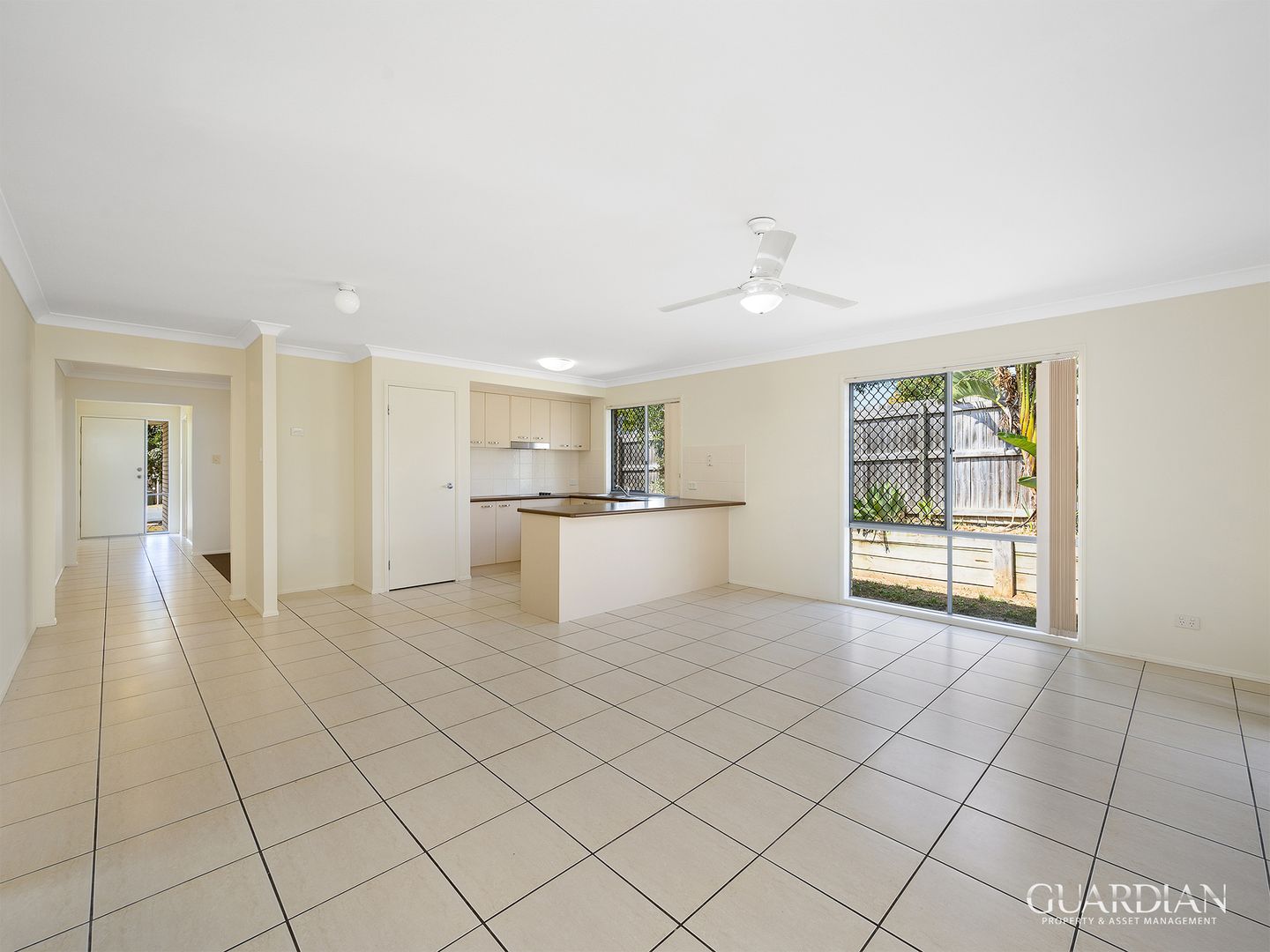 2 Griffen Place, Crestmead QLD 4132, Image 2