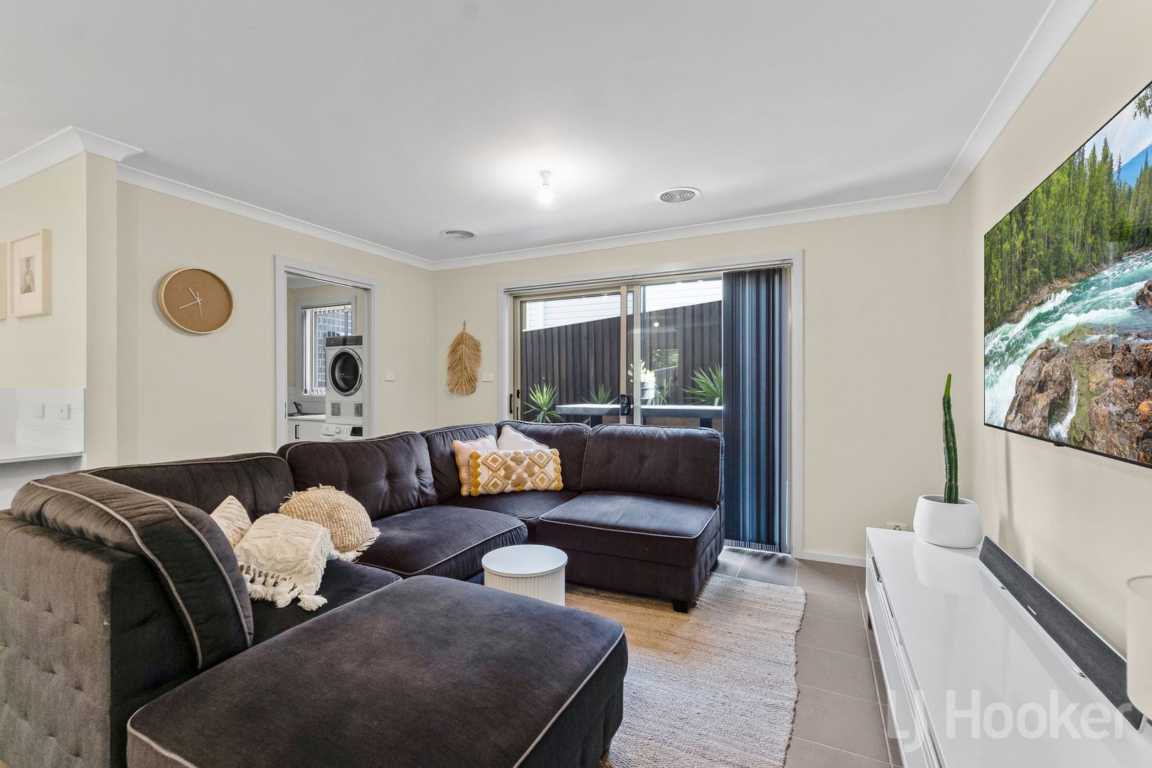 2/6 O'Neill Street, Queanbeyan East NSW 2620, Image 2