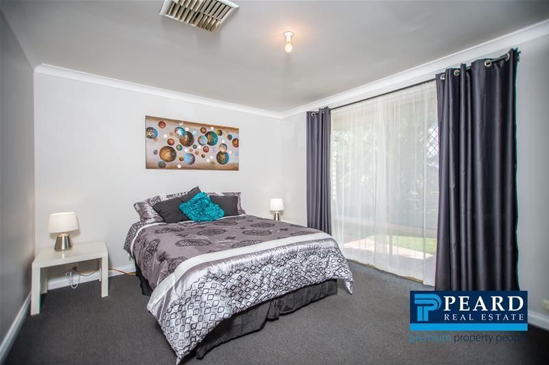 8 Pambula Court, South Lake WA 6164, Image 2