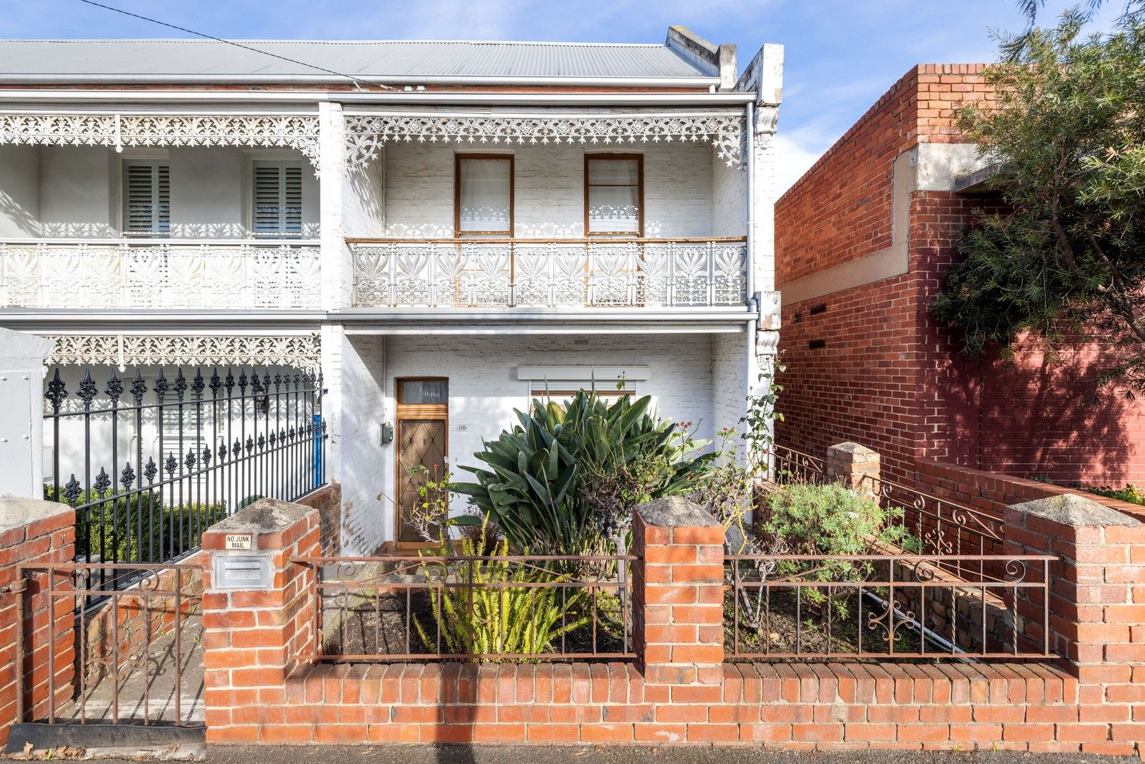 3 bedrooms House in 110 Barkly Street BRUNSWICK EAST VIC, 3057