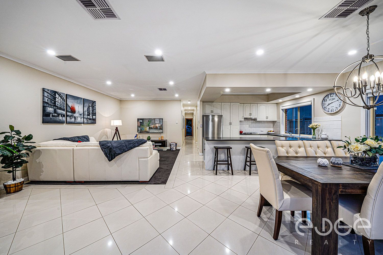 8 Dublin Place, Golden Grove SA 5125, Image 2