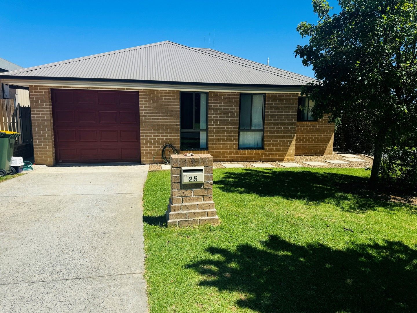 3 bedrooms House in 25 Botanic Way ORANGE NSW, 2800