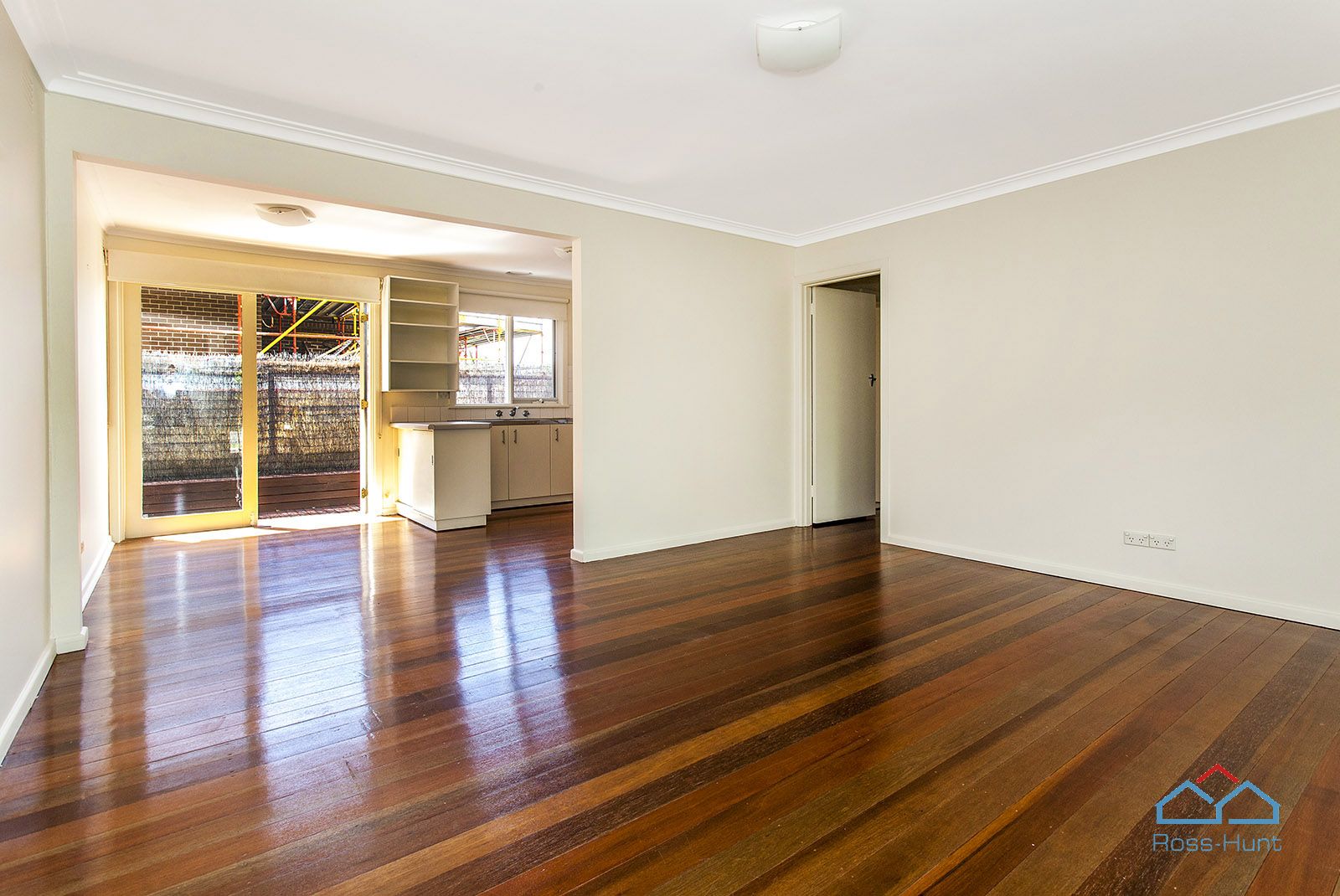 4/102 Windsor Crescent, Surrey Hills VIC 3127, Image 1