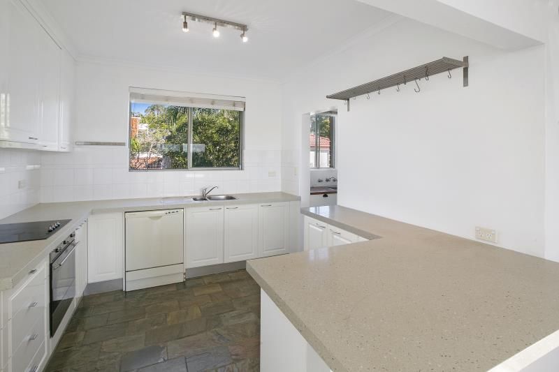 2 bedrooms Apartment / Unit / Flat in 5/51 McDonald Street FRESHWATER NSW, 2096