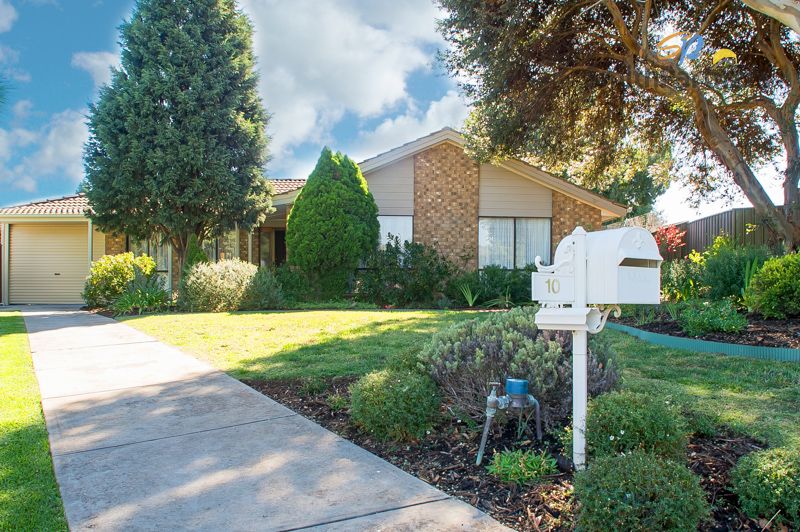 10 Navarino Court, Surrey Downs SA 5126, Image 0