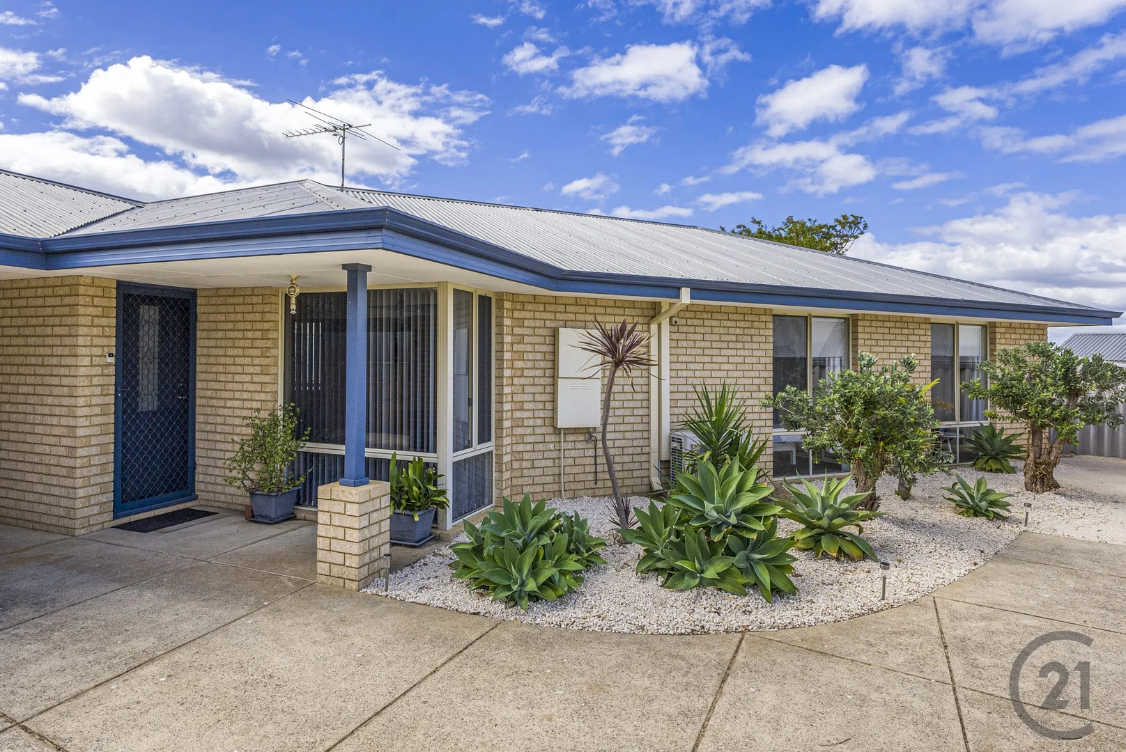 7B Coppercups Place, Halls Head WA 6210