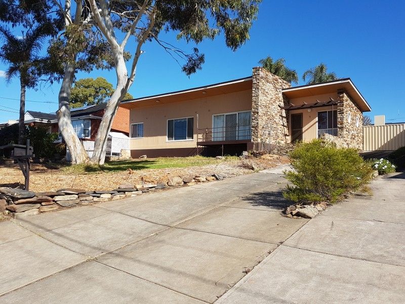 4 bedrooms House in 7 Gooroonga Street SEAVIEW DOWNS SA, 5049