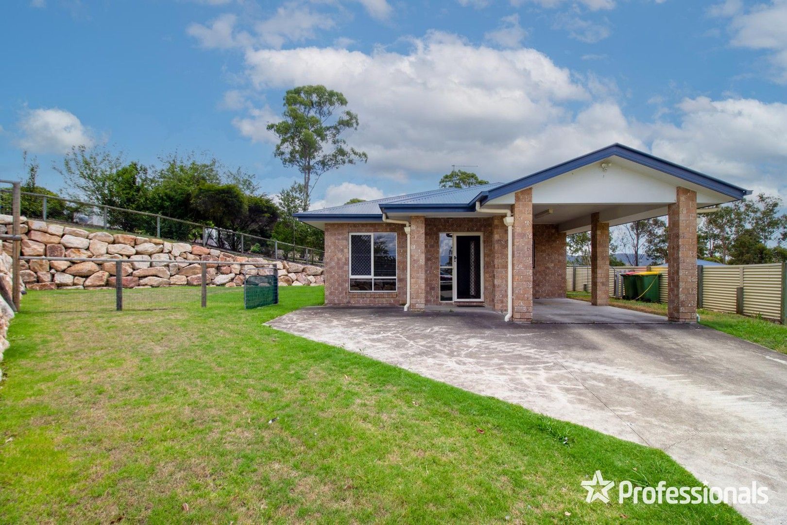 3 bedrooms House in 30 William Humphries Drive JIMBOOMBA QLD, 4280