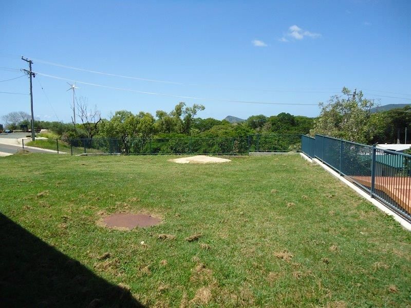 16 Cowry, Dingo Beach QLD 4800, Image 2