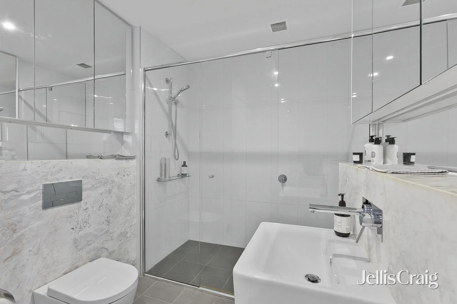 Additional image 5 of 207/2 Kingsley Street, Elwood VIC 3184