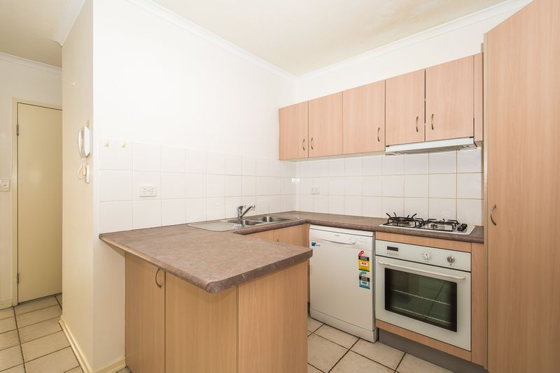 15/2 St Pauls Terrace, Spring Hill QLD 4000, Image 2