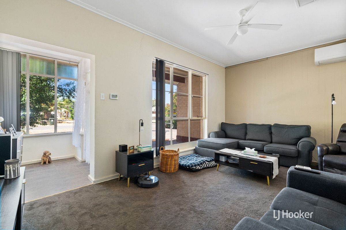 50 Grateley Street, Elizabeth Grove SA 5112, Image 2