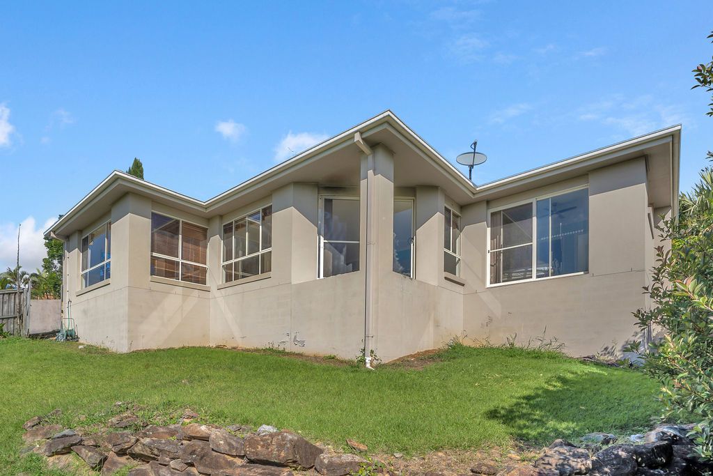 15 Armstrong Way, Highland Park Property History & Address Research