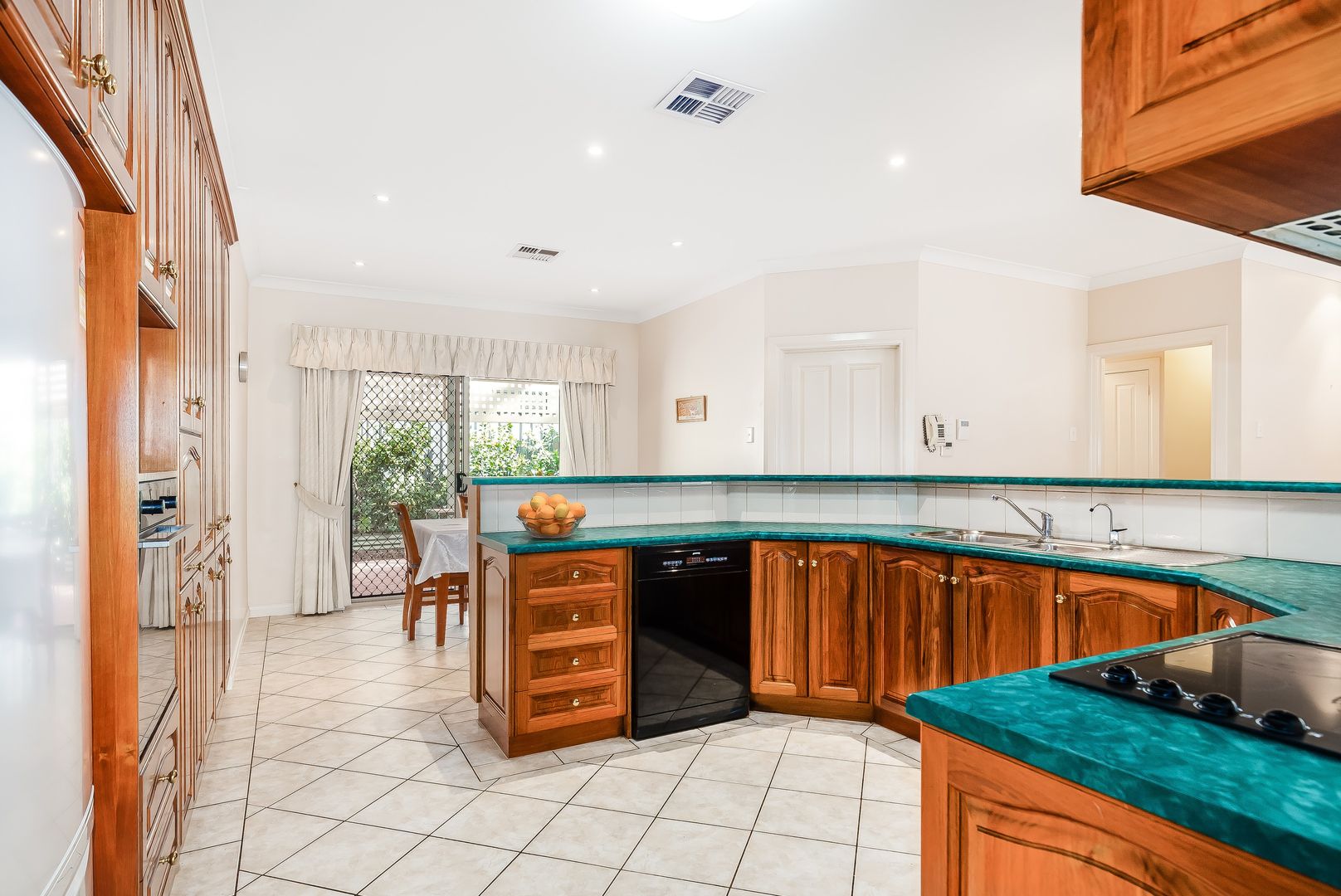 97 Morialta Road, Rostrevor SA 5073, Image 2