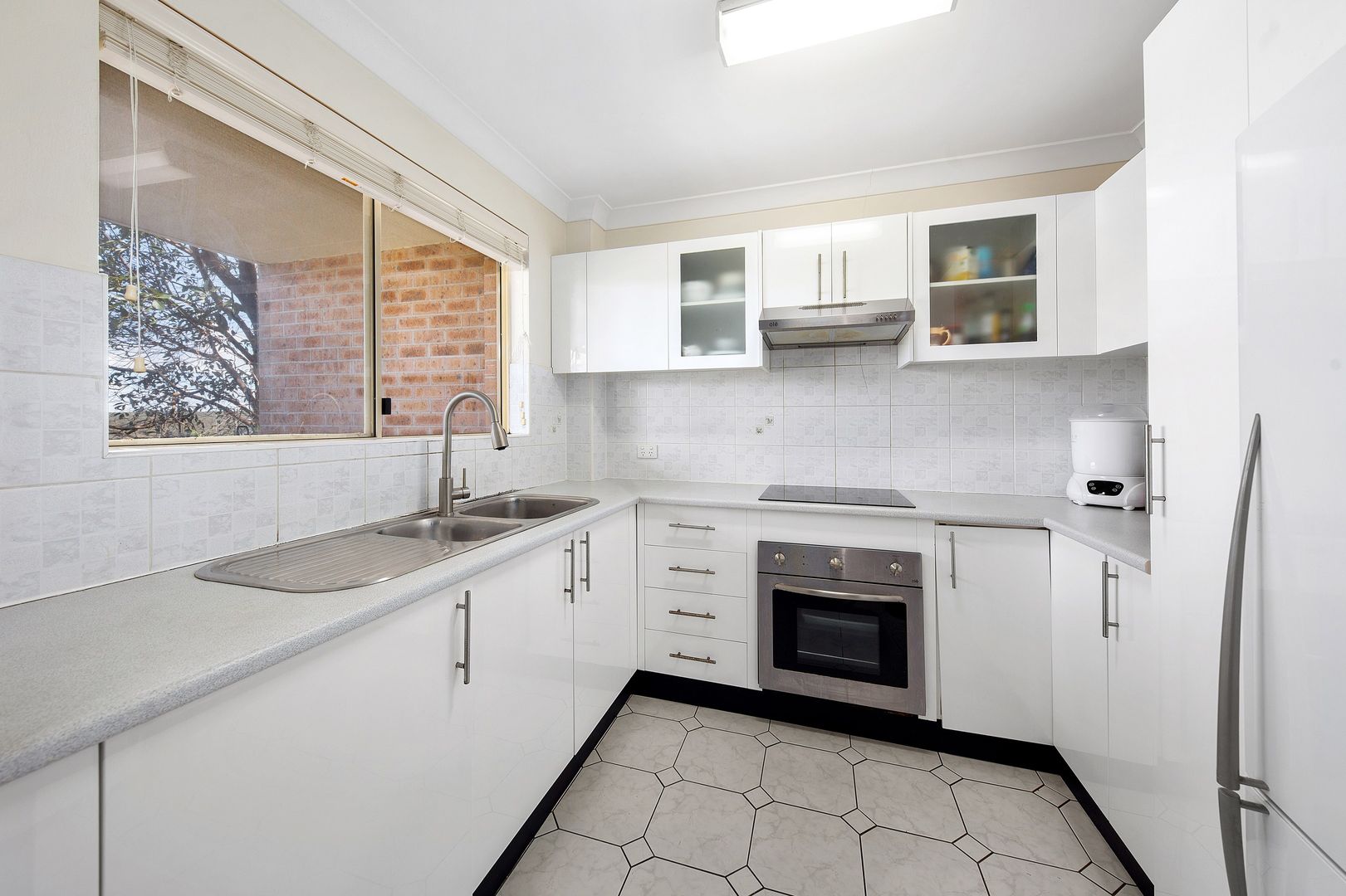 16/76-78 Auburn Street, Sutherland NSW 2232, Image 1