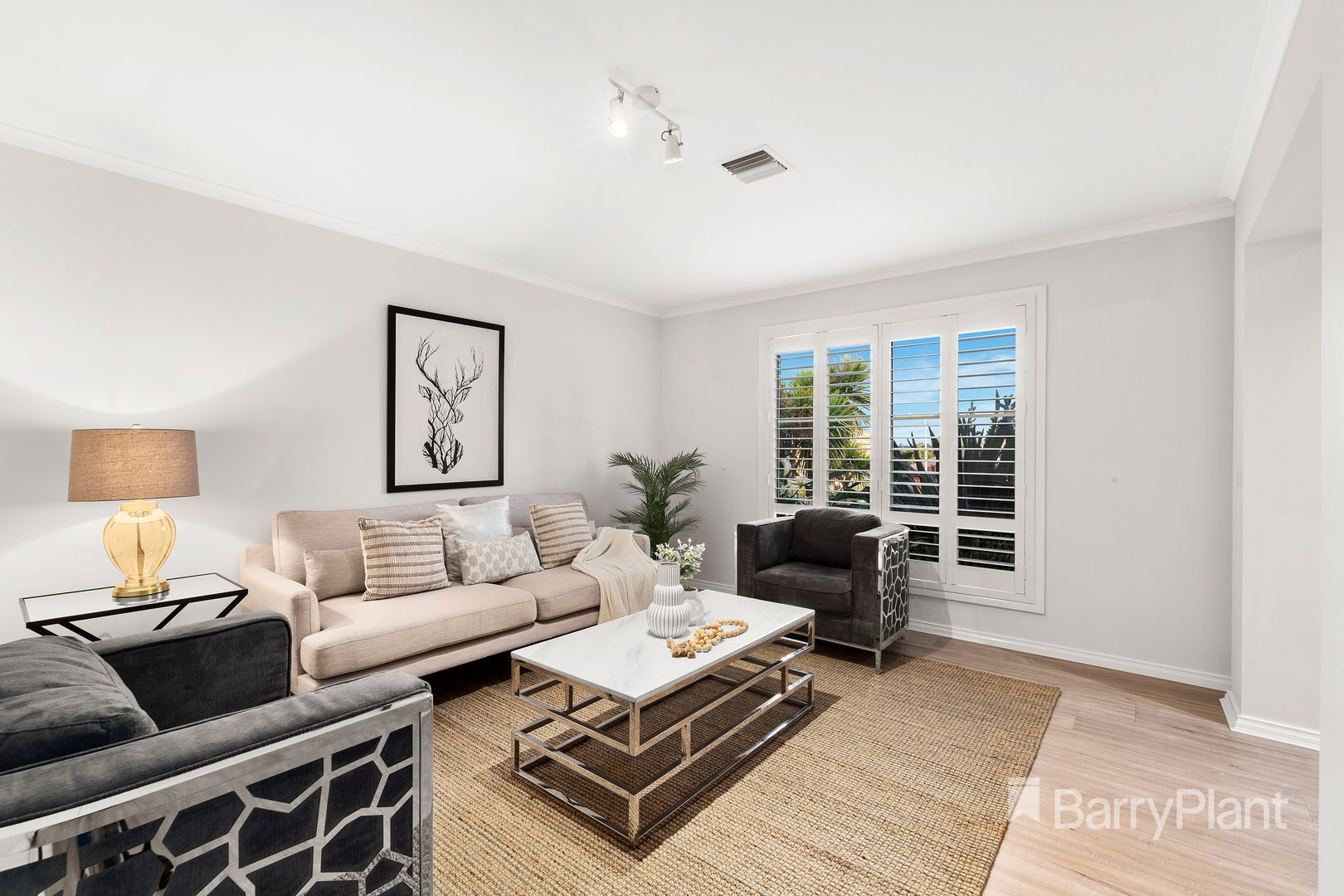11 Rostrata View, Mill Park VIC 3082, Image 2