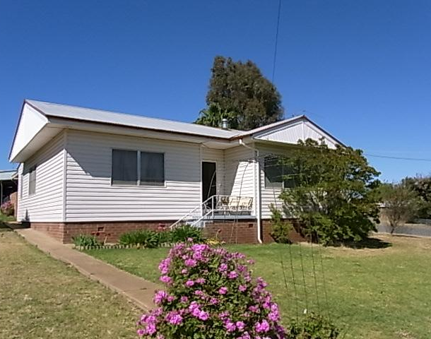 15 South Street, Grenfell NSW 2810