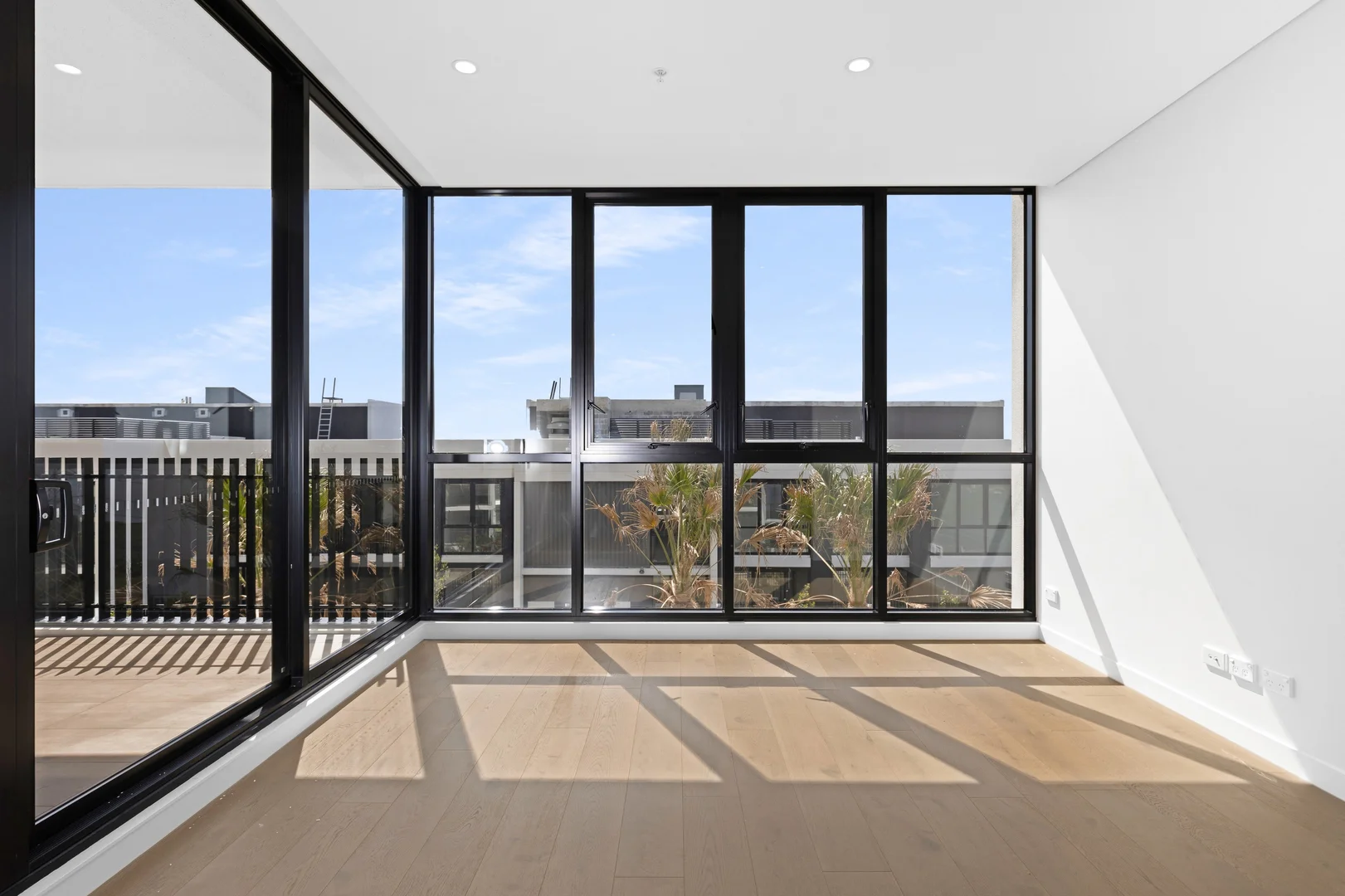 Additional image 3 of 817/455b Captain Cook Drive, Woolooware NSW 2230