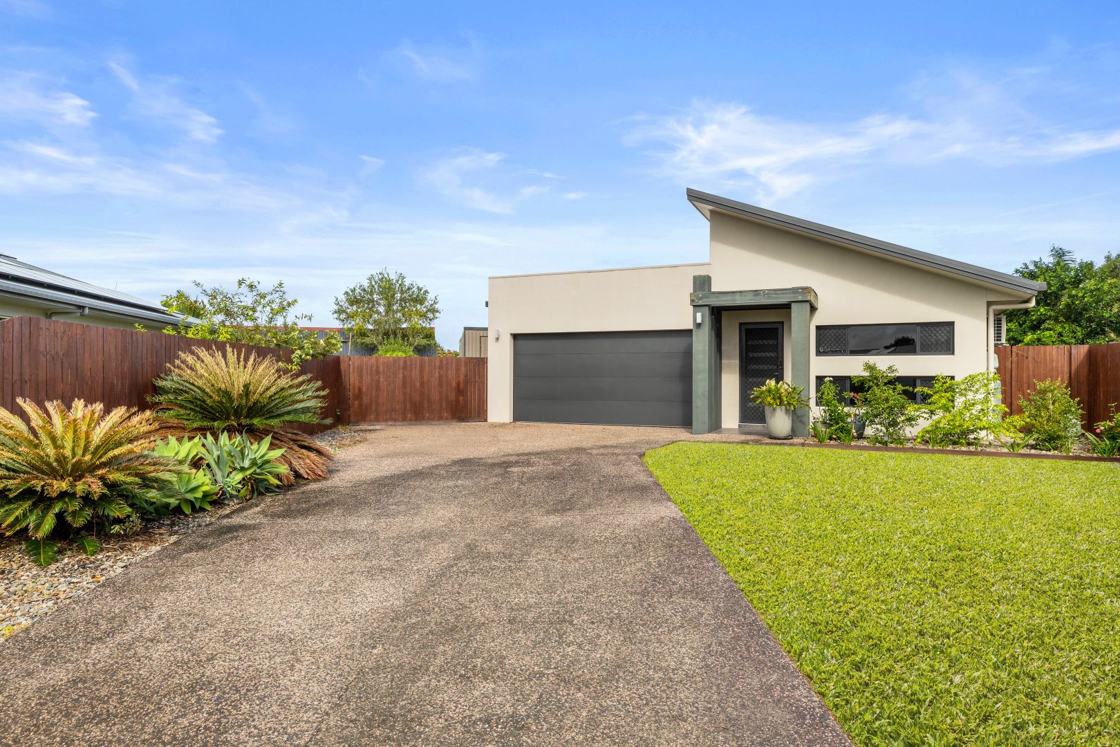 8 Dawal Close, Cooya Beach QLD 4873, Image 1