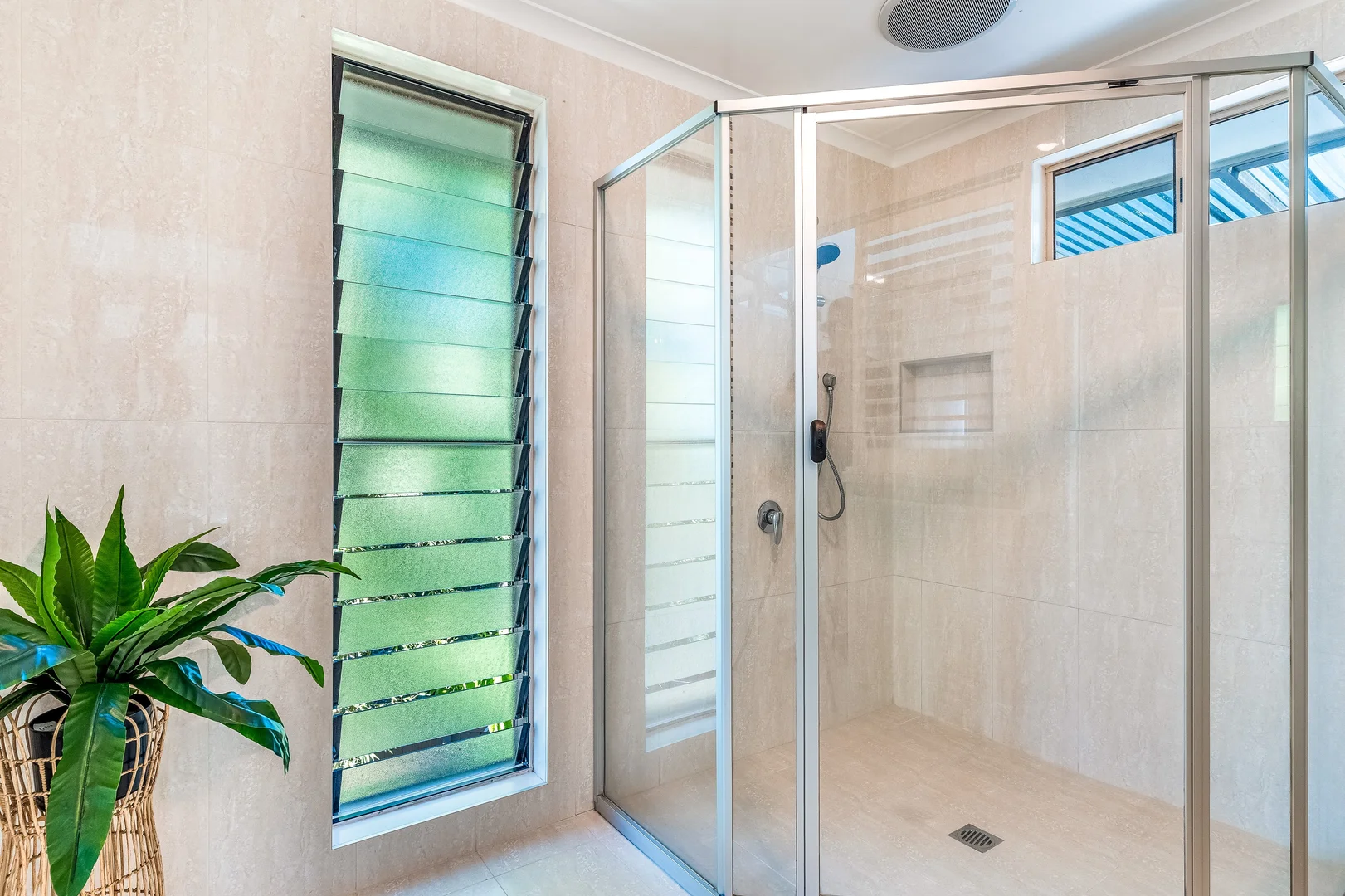 Additional image 15 of 11 Hakea Crescent, Suffolk Park NSW 2481