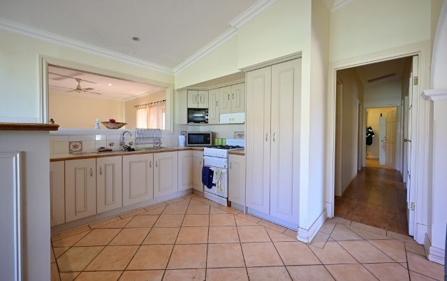 2 Warrenback Rd, Port Augusta West SA 5700, Image 2