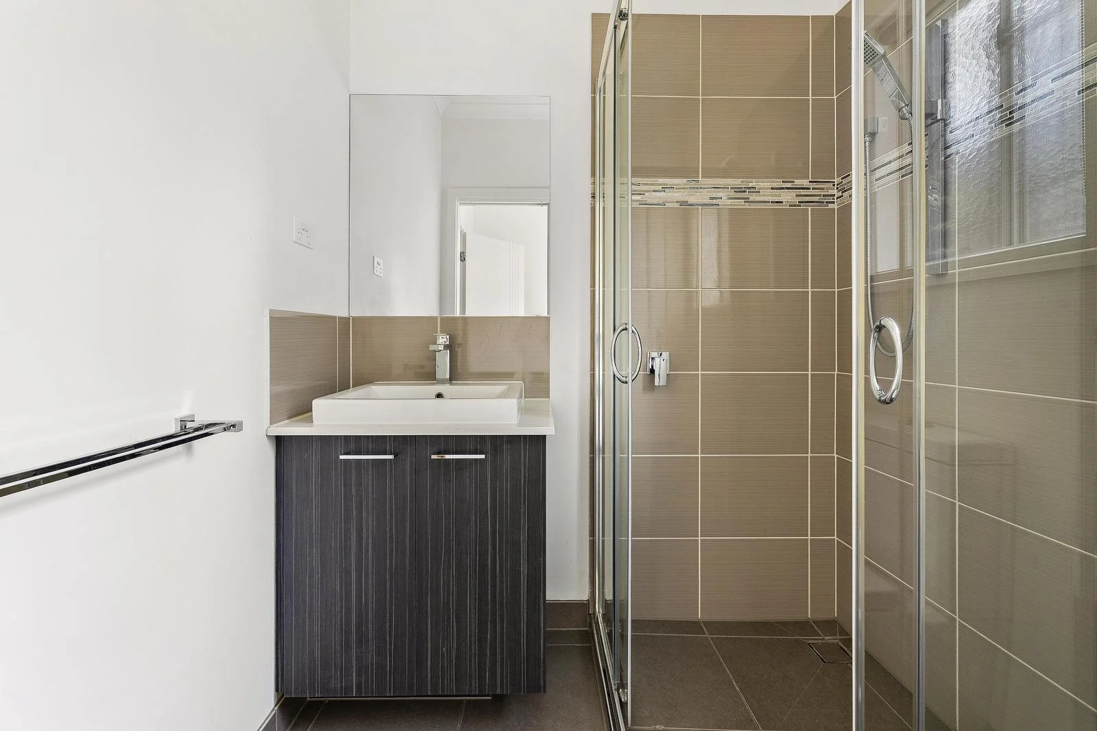 Additional image 8 of 3/41 Hillside Grove, Airport West VIC 3042