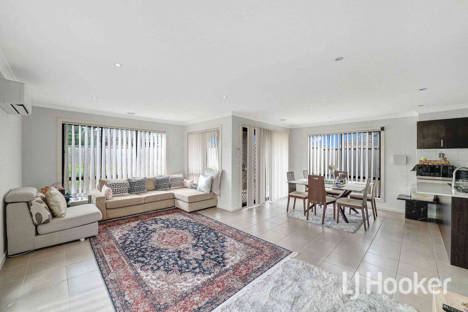 1/14 Lady Penrhyn Drive, Harkness VIC 3337, Image 1