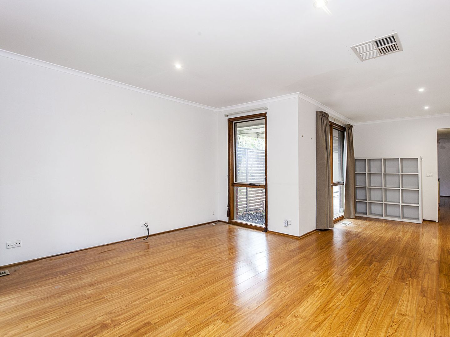 35 Azarow Circuit, Croydon South VIC 3136 House For Rent Domain