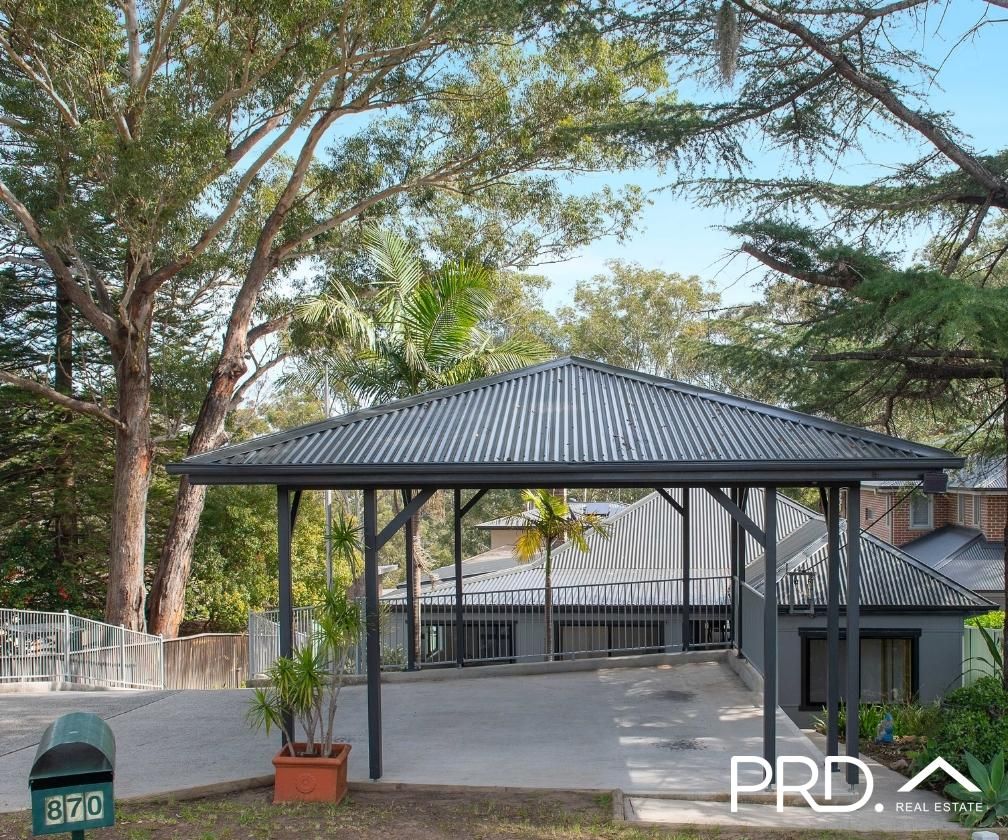 870 Henry Lawson Drive, Picnic Point NSW 2213
