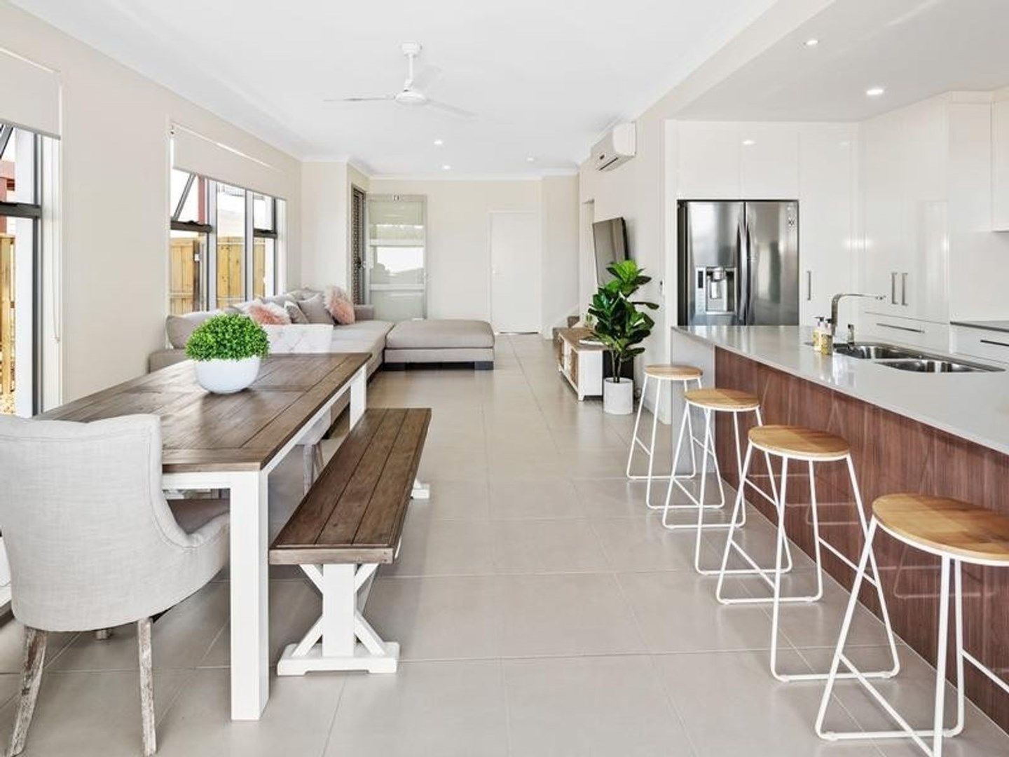 3 bedrooms Townhouse in 20/1 Waters Close HOPE ISLAND QLD, 4212