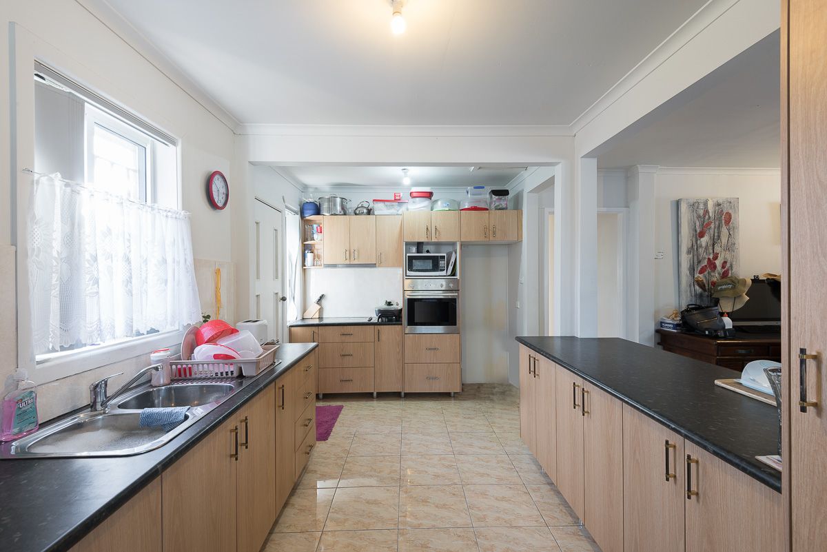 9 Busby Road, Busby NSW 2168, Image 2