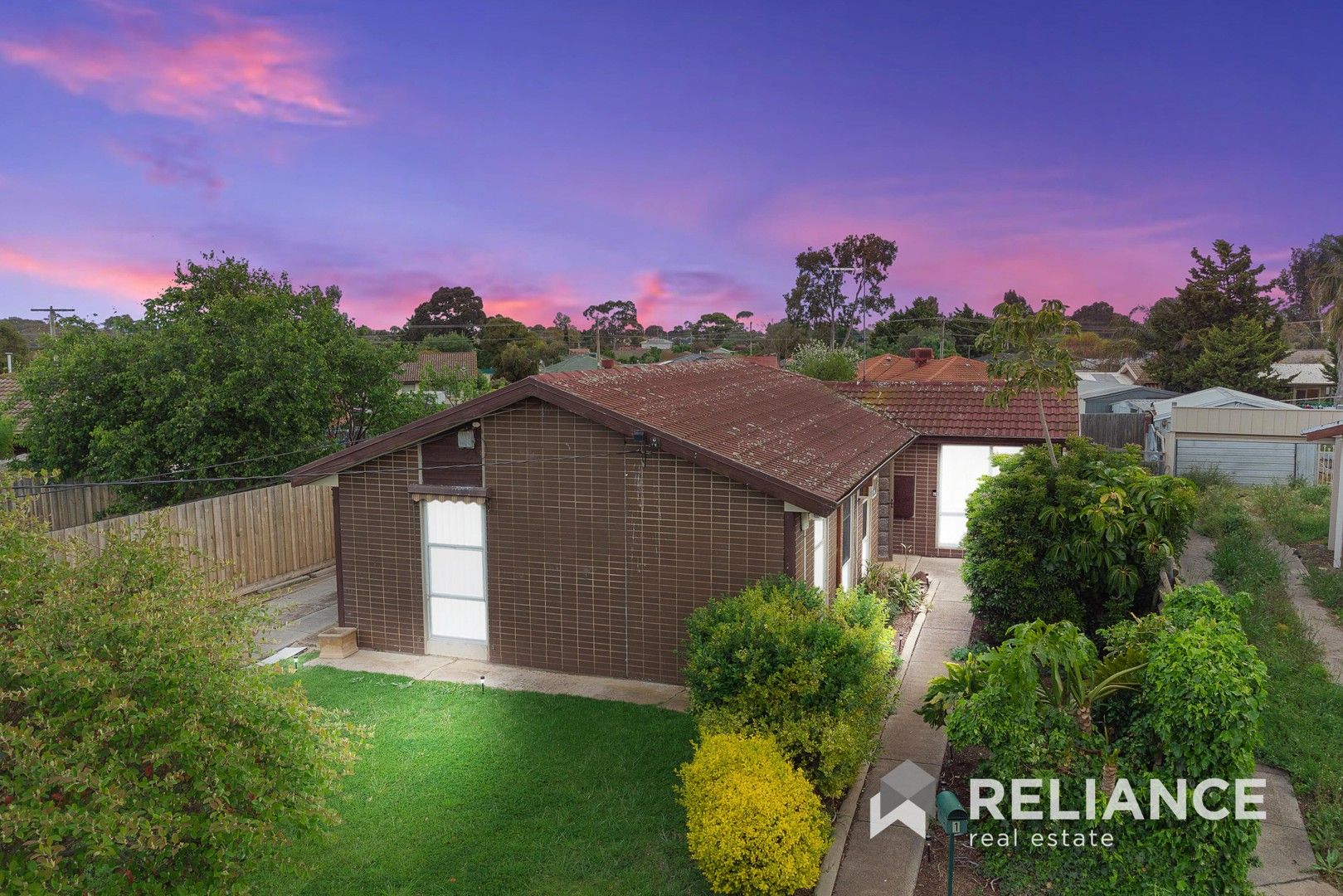 3 bedrooms House in 1 Tern Court WERRIBEE VIC, 3030