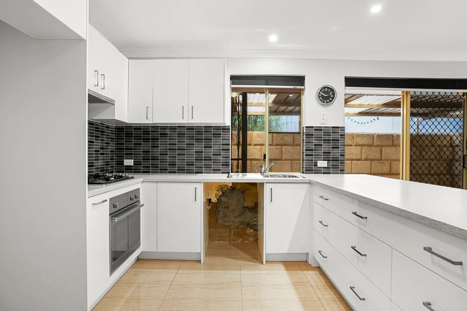 Additional image 4 of 16 Brignell Gardens, Parmelia WA 6167