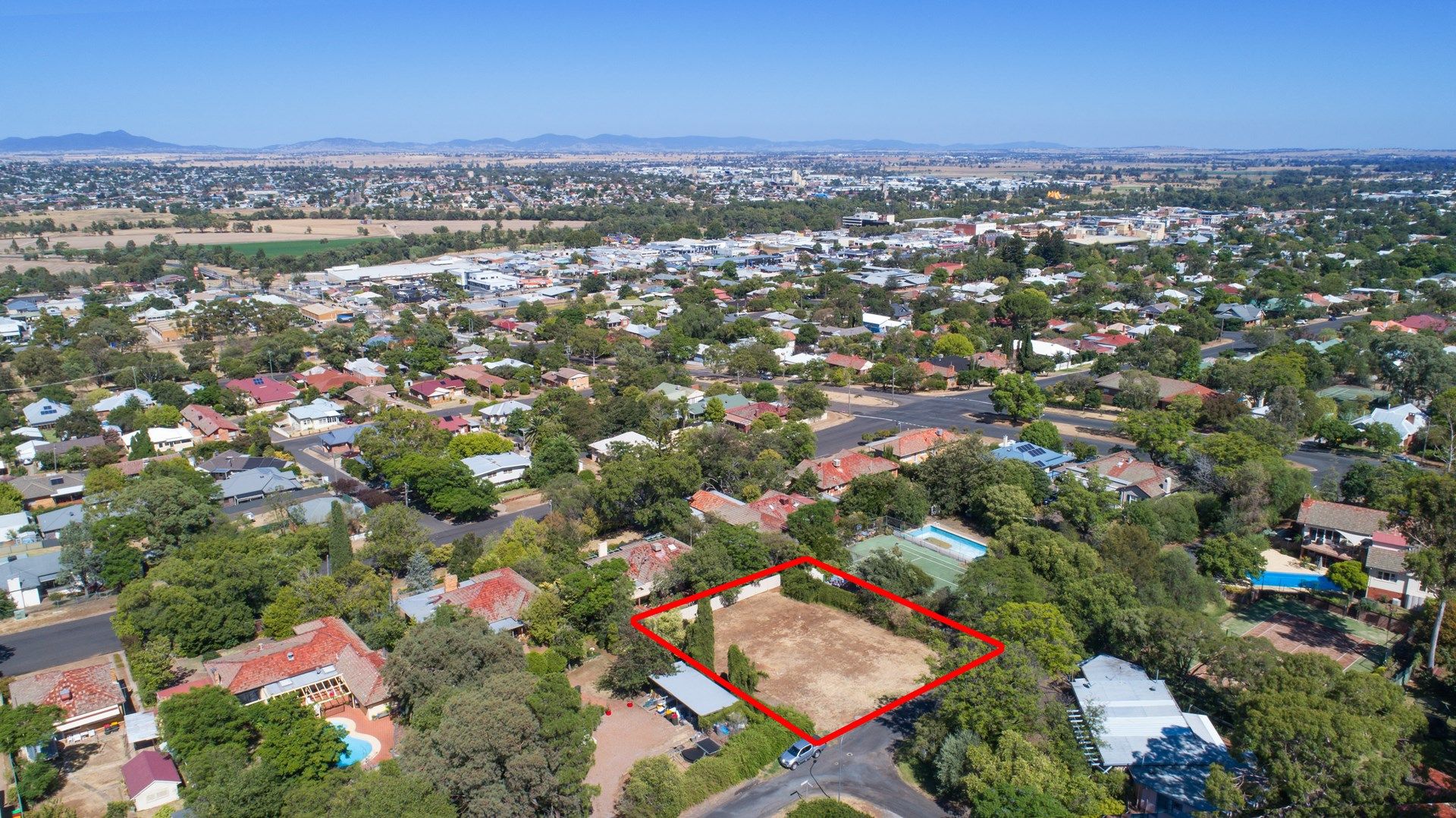 5 Varley Avenue, Tamworth NSW 2340 Domain