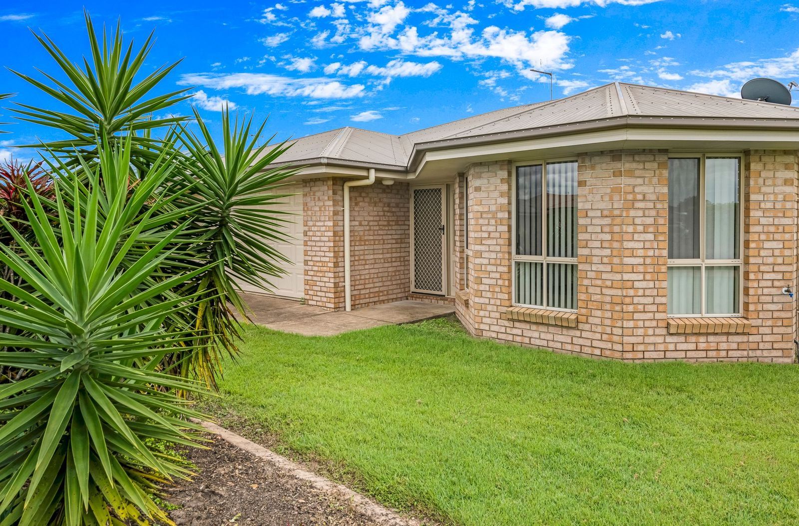 Clearview Avenue, Thabeban QLD 4670, Image 1