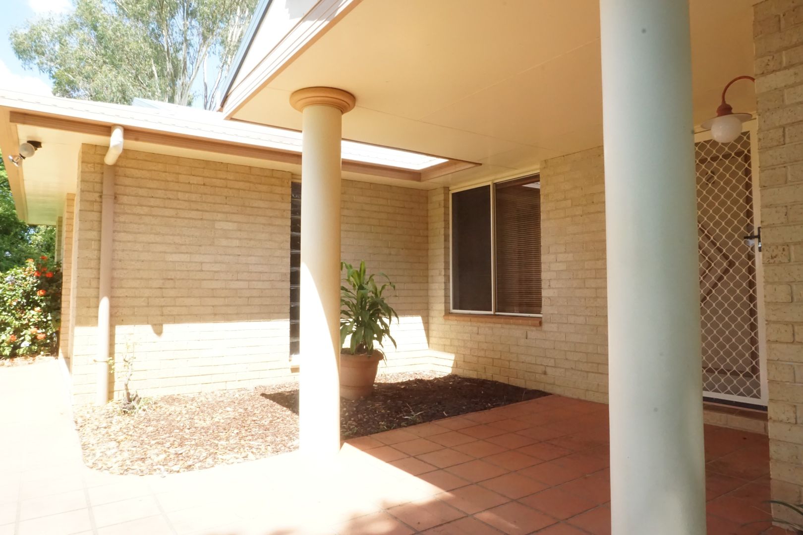 2 McDonnell Avenue, St George QLD 4487, Image 2