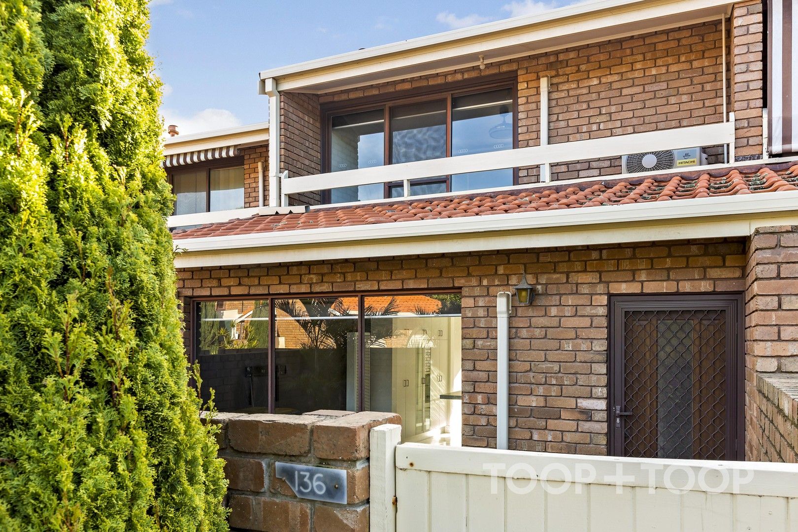 2 bedrooms Townhouse in 136 Sportsmans Drive WEST LAKES SA, 5021