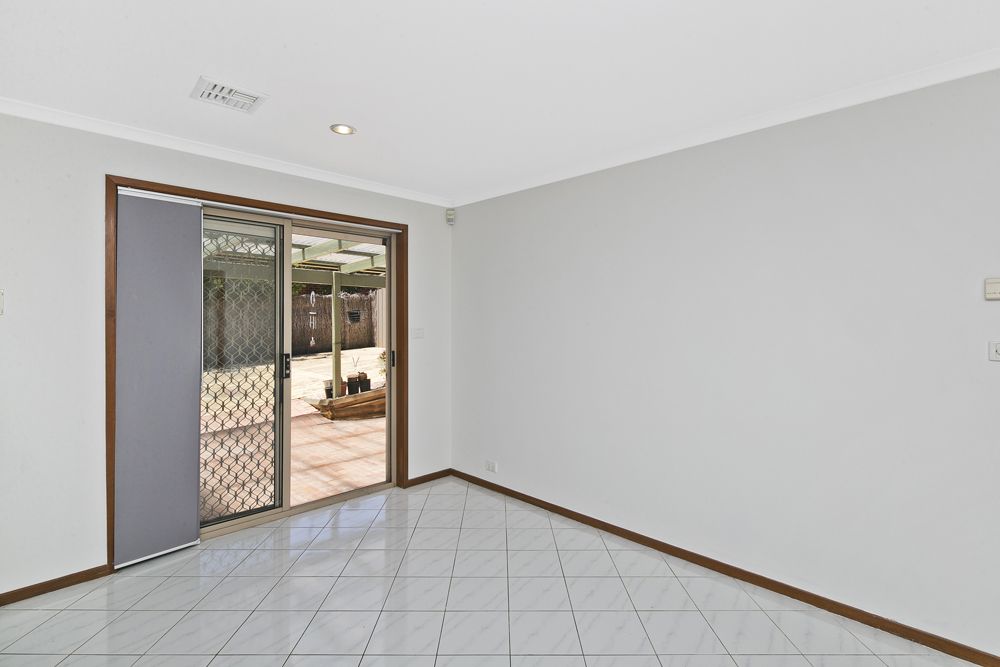 10 Lorne Place, Palmerston ACT 2913, Image 2