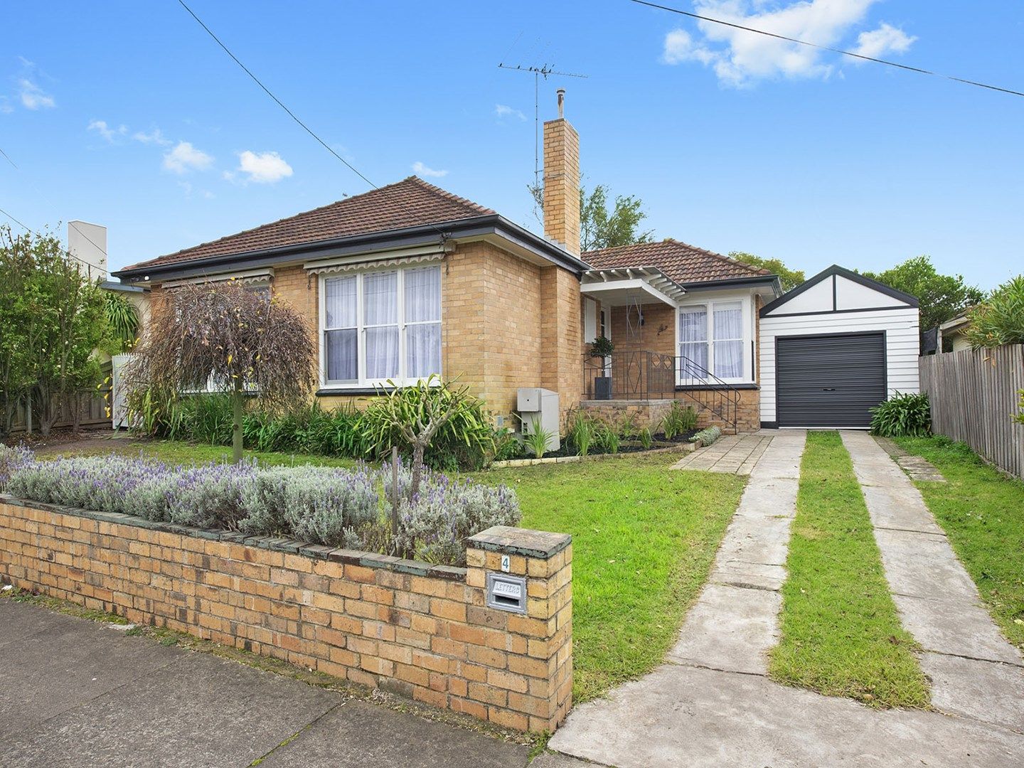 3 bedrooms House in 4 Elderslie Terrace NEWTOWN VIC, 3220