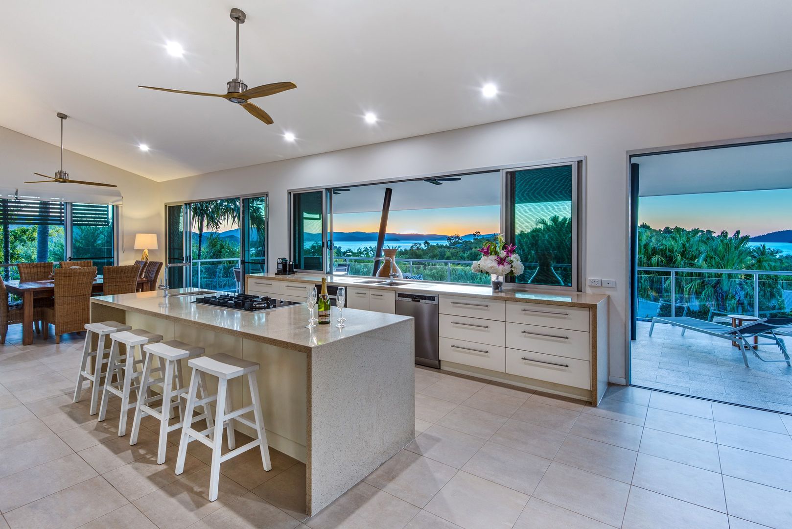 1/18 Whitsunday Boulevard, Hamilton Island QLD 4803, Image 2