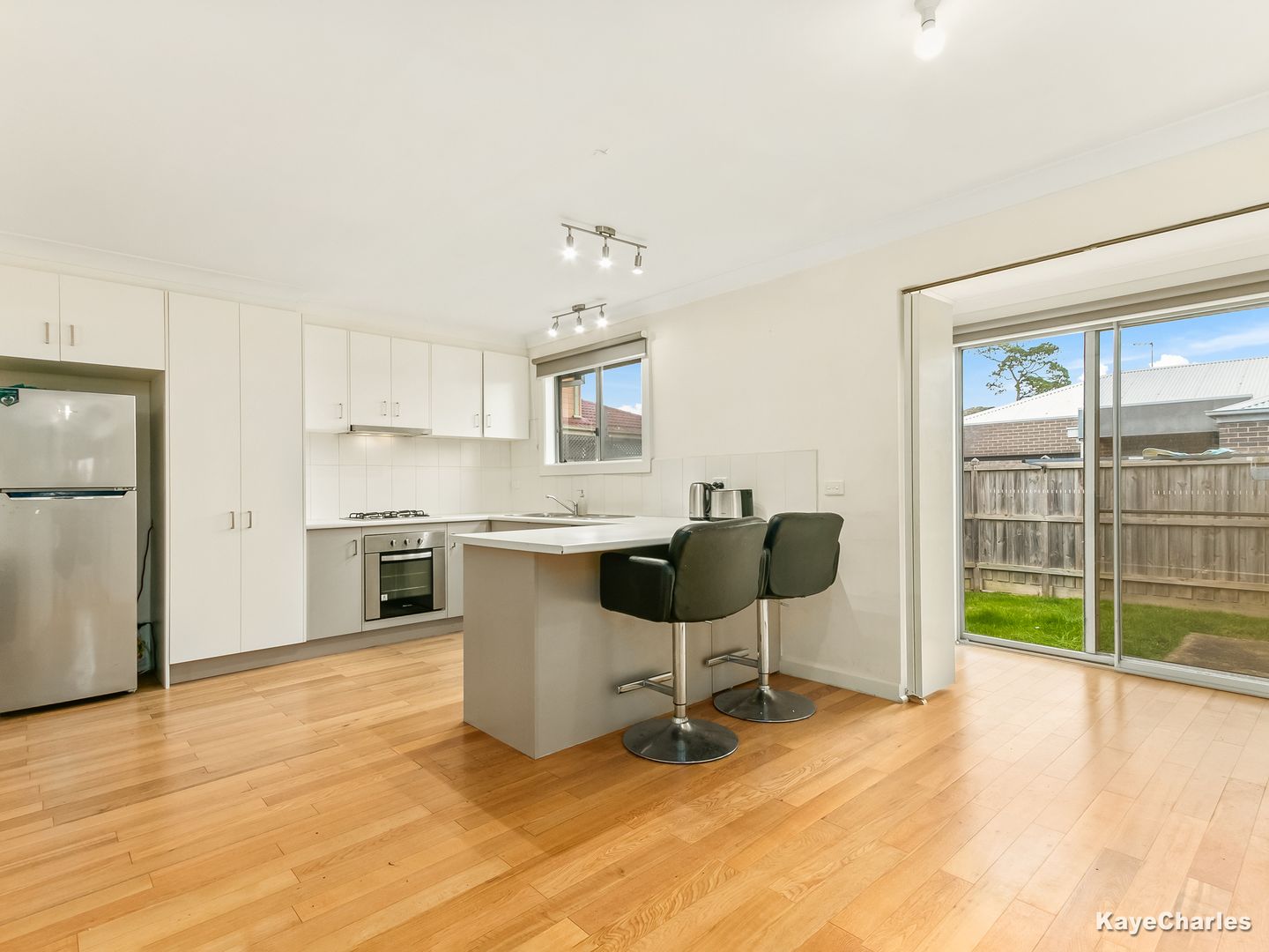 1/8 Horner Street, Beaconsfield VIC 3807, Image 2