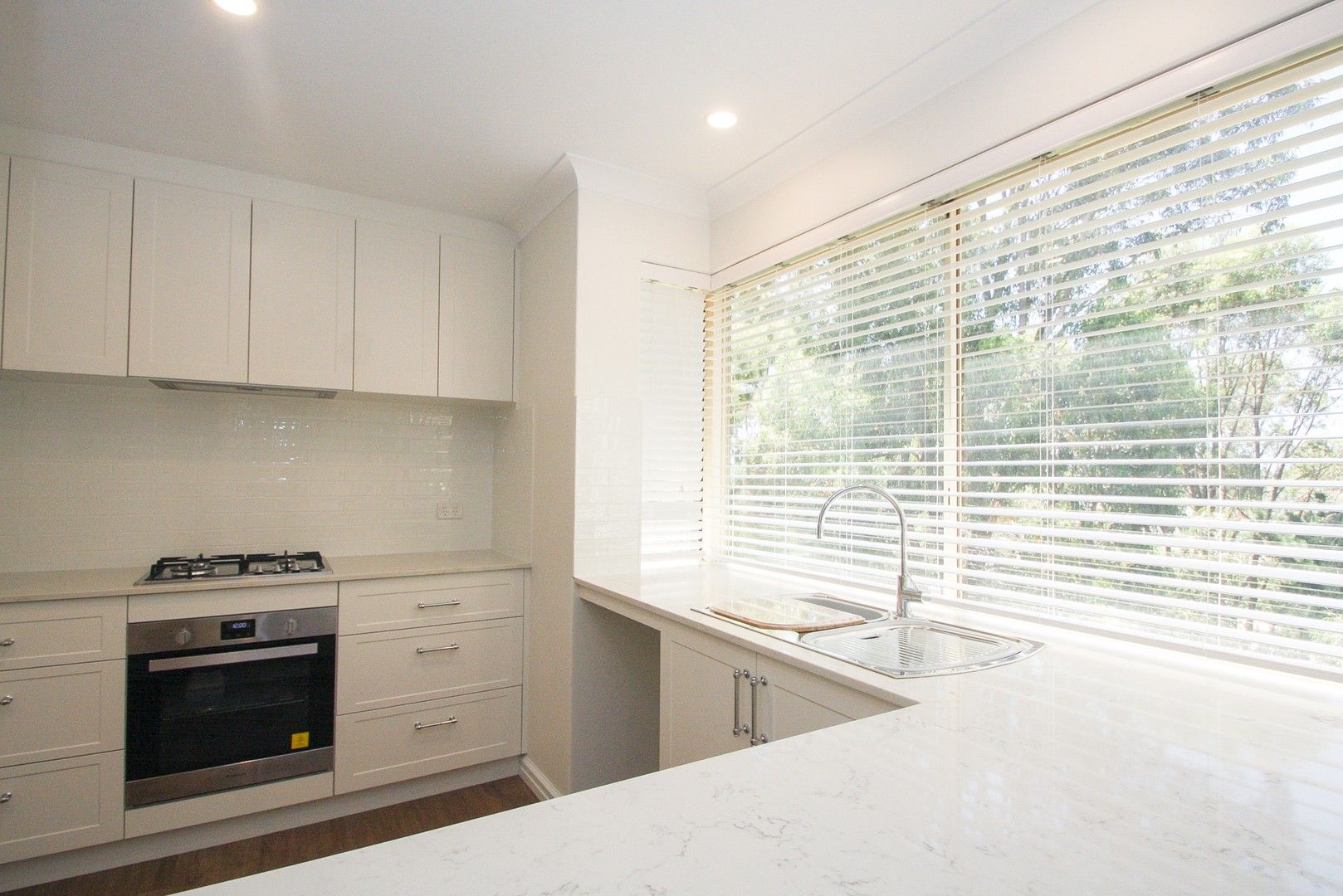 2 bedrooms Apartment / Unit / Flat in 46/80 Mooro Drive MOUNT CLAREMONT WA, 6010