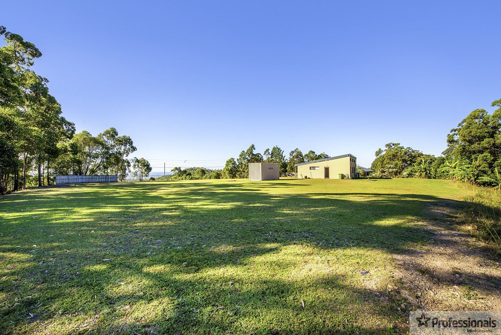 1 Chesterfield Drive, Bonogin QLD 4213, Image 1