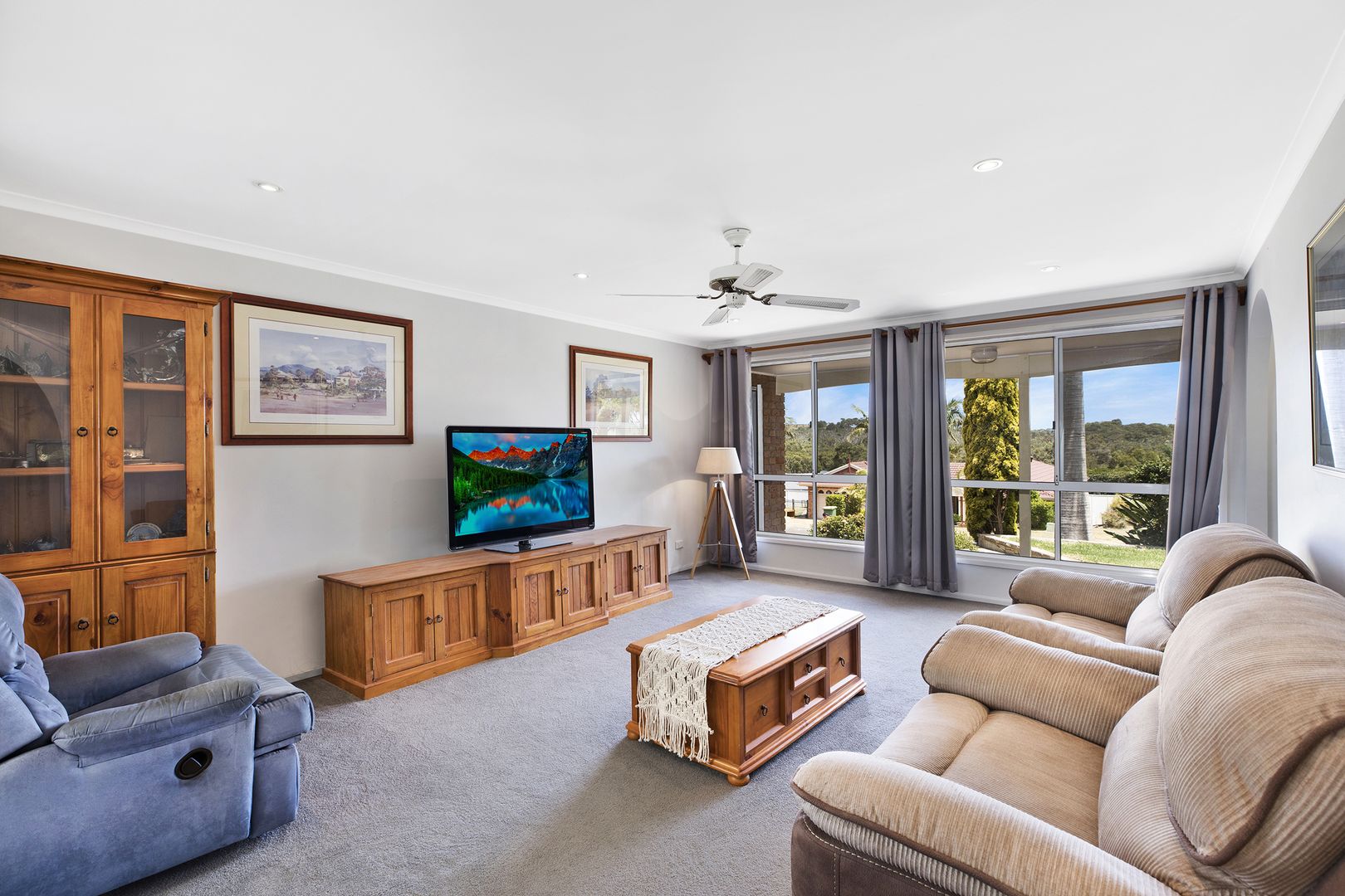 18 Bolton Street, Bateau Bay NSW 2261, Image 2