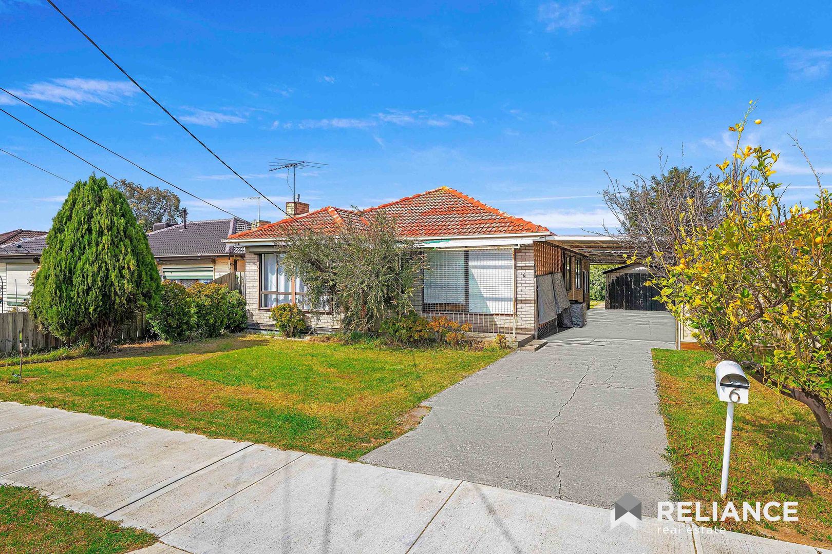 6 Earlsfield Court, Deer Park VIC 3023 Domain
